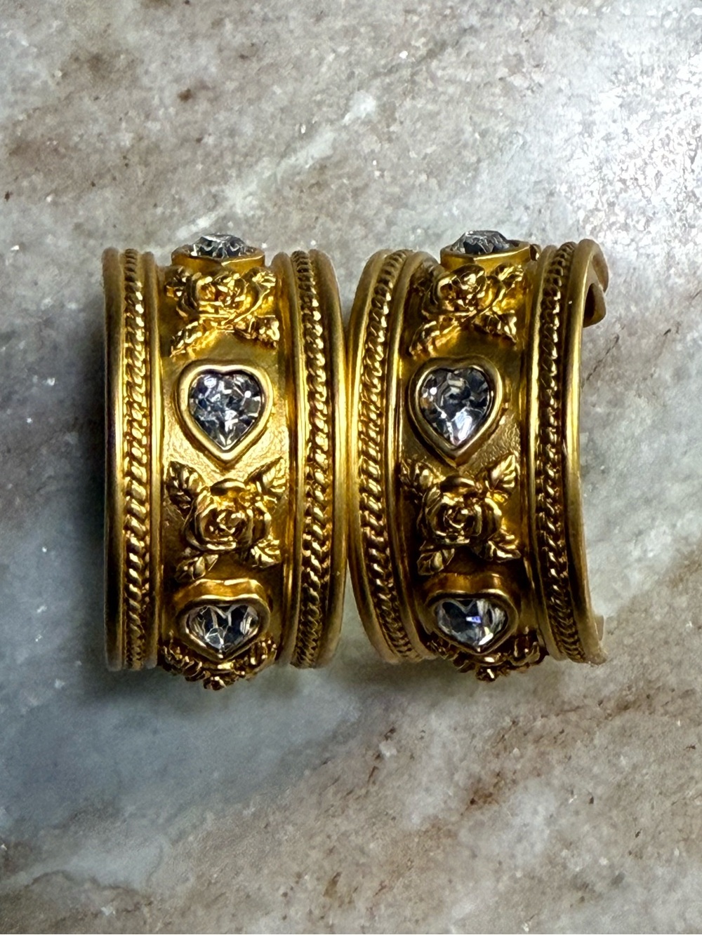 ELIZABETH TAYLOR FOR AVON Gold Tone Heart-Accent Hoop Earrings - Women Jewelry
